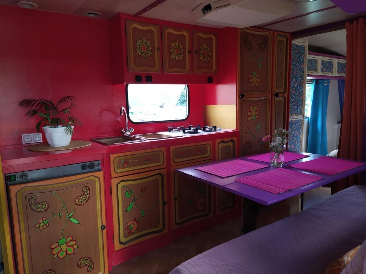 Caradjango , Caravane Chauffee Et Climatisee Lupersat Exterior foto